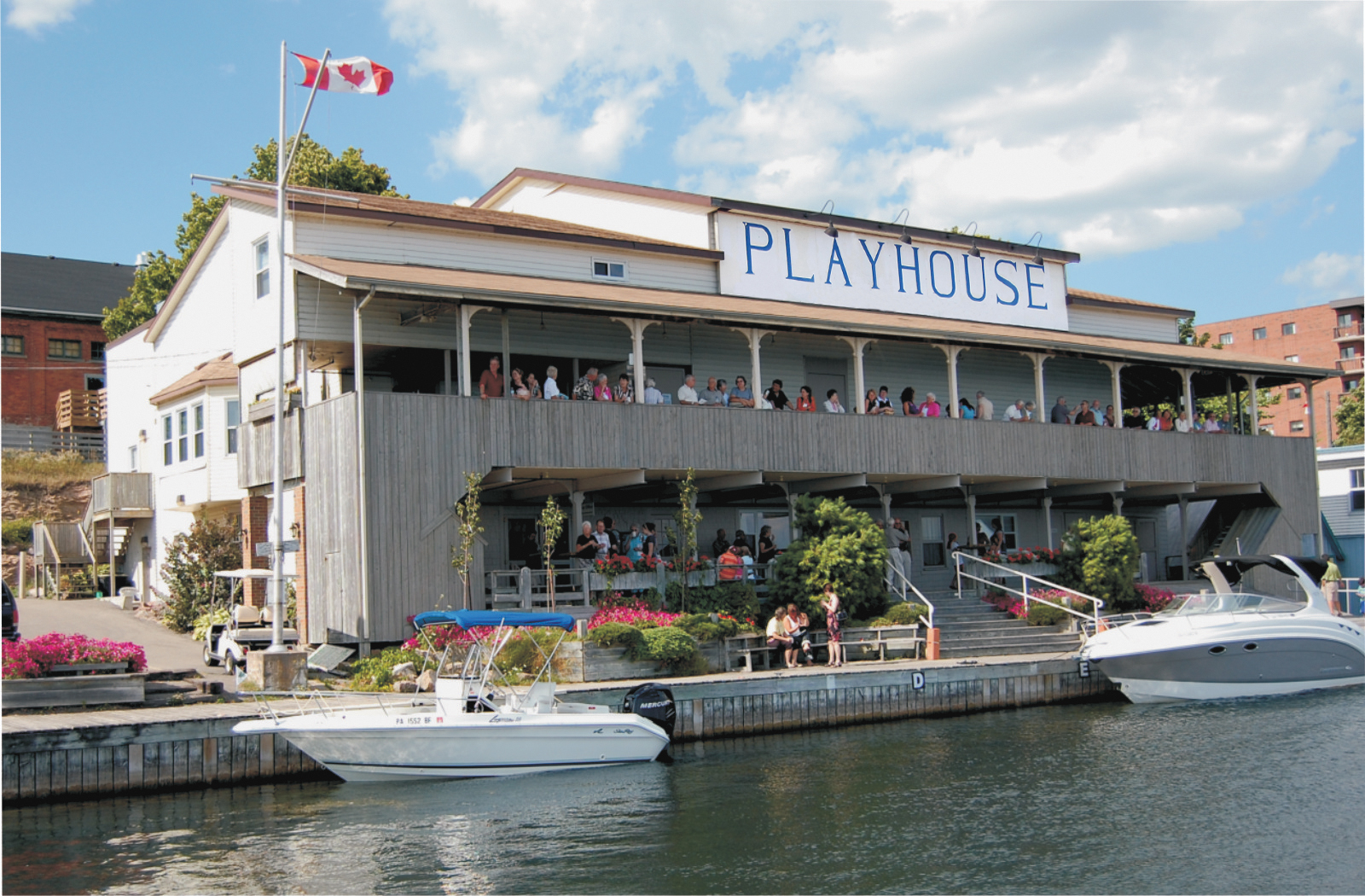 RS2810_Thousand_Island_Playhouse_Deck (1)